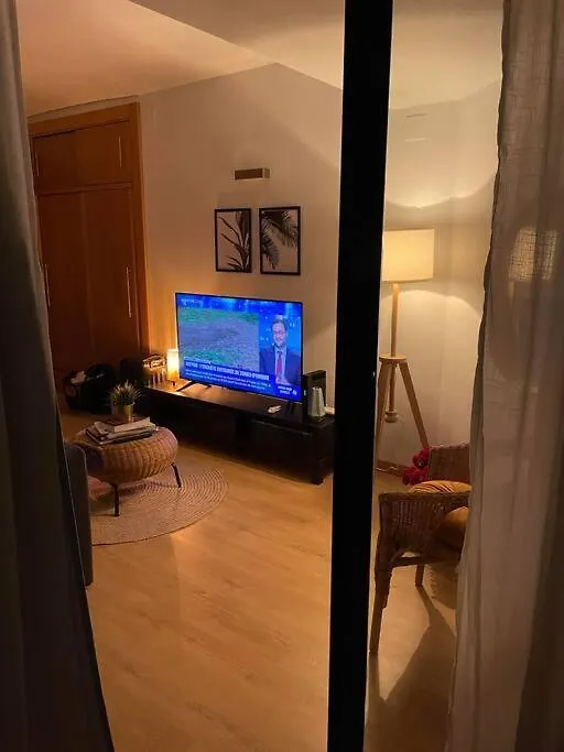 Cozy Renovated Studio Located In Centre Of Benalmadena And Puerto Marina Apartment