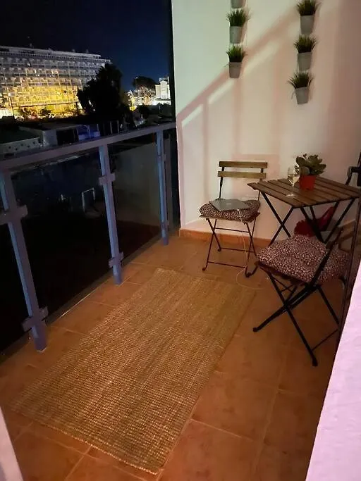 Cozy Renovated Studio Located In Centre Of Benalmadena And Puerto Marina Apartment